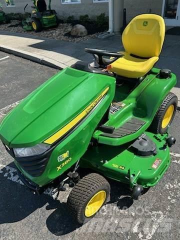 John Deere X380 Riding mowers