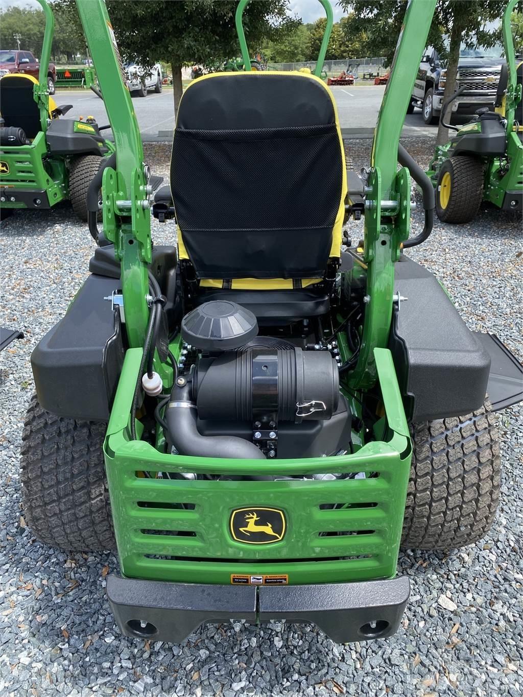 John Deere Z920M Zero turn mowers