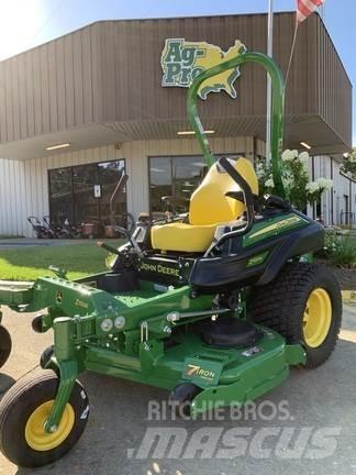 John Deere Z920M Zero turn mowers
