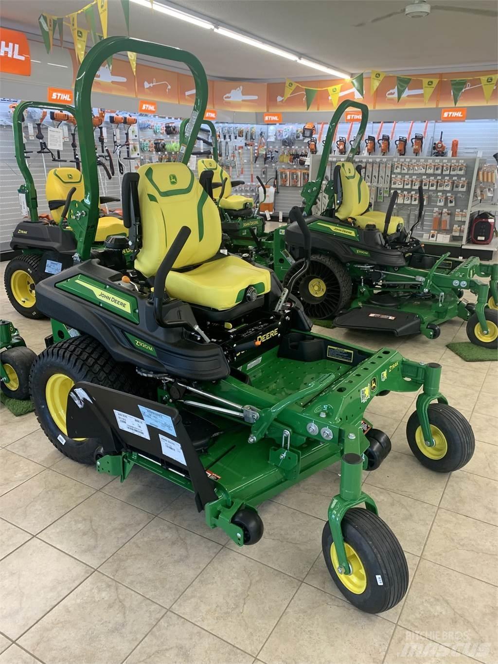 John Deere Z920M Zero turn mowers