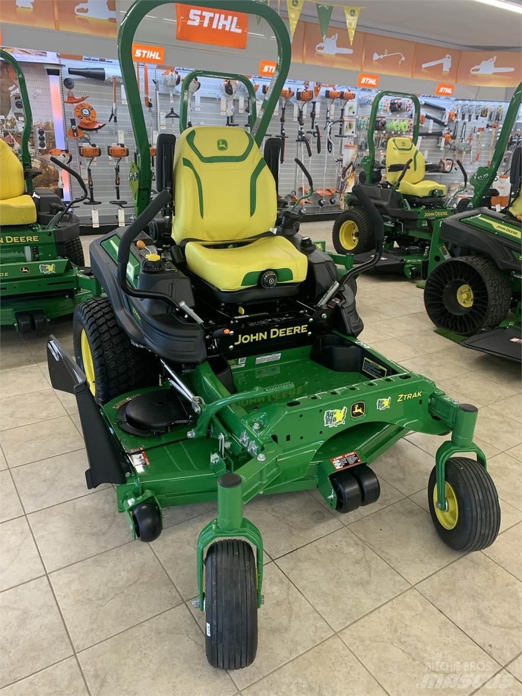 John Deere Z920M Zero turn mowers
