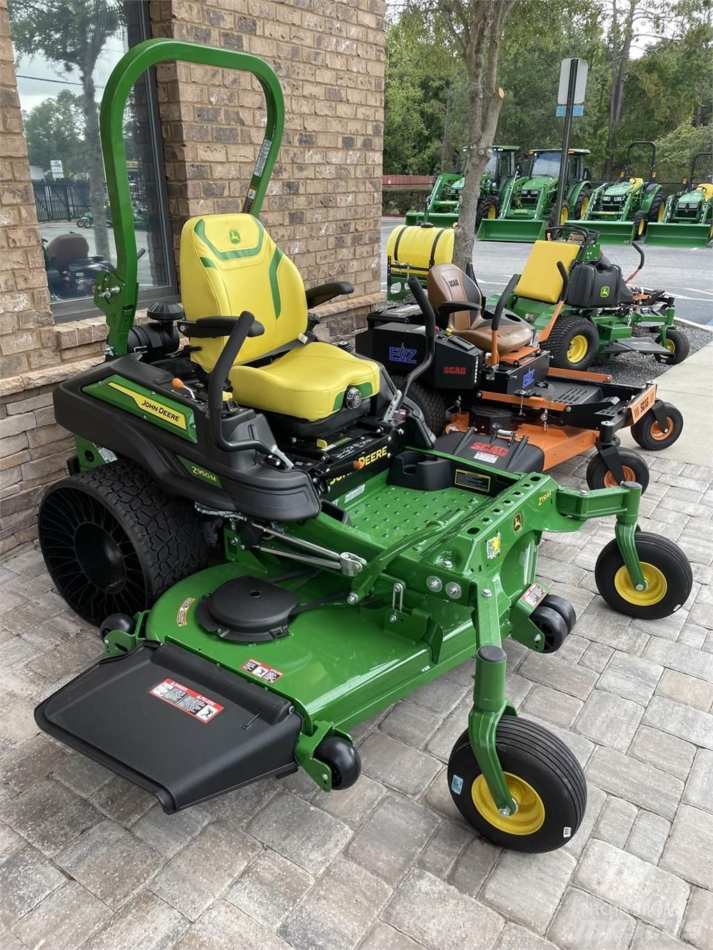 John Deere Z950M Zero turn mowers