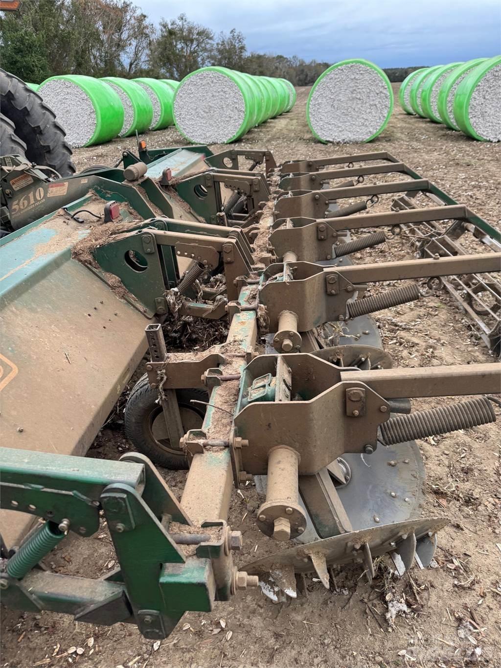 KMC 5610 Other sowing machines and accessories