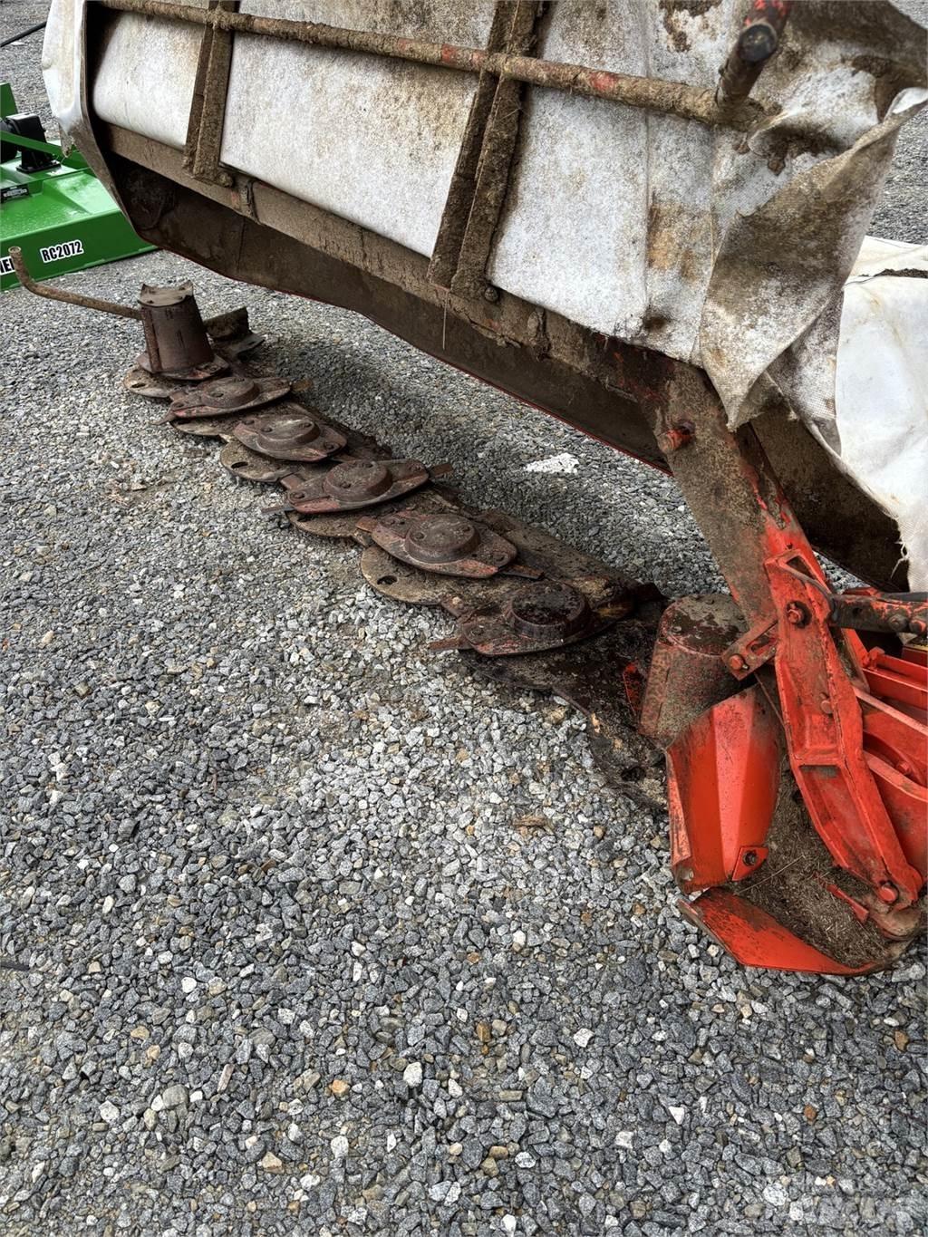 Kuhn GMD700 Mowers