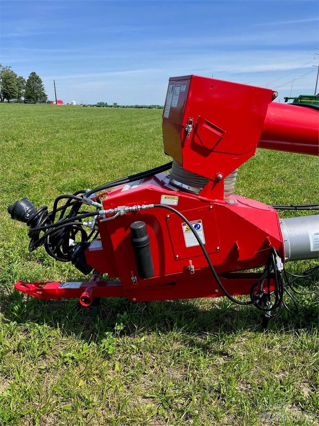 Mayrath 1063 Grain / Silage Trailers