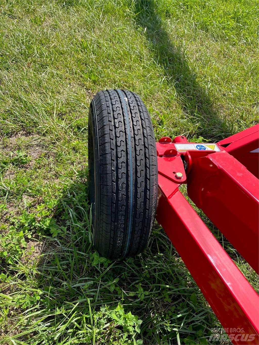 Mayrath 1374 Grain / Silage Trailers