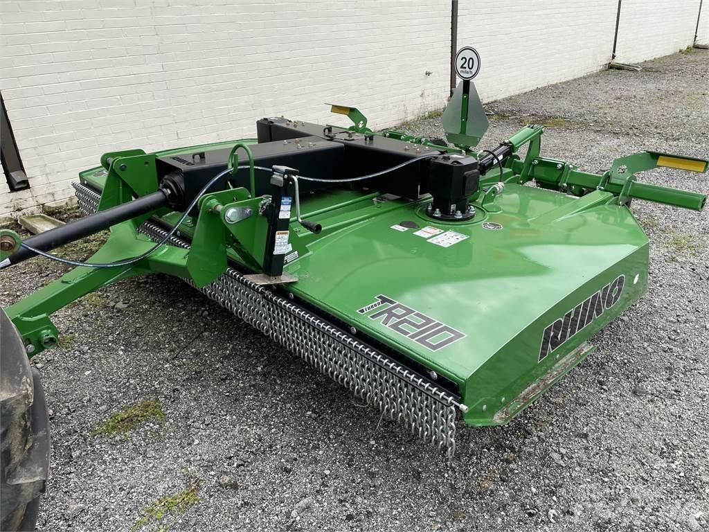 Rhino TR210 Bale shredders, cutters and unrollers