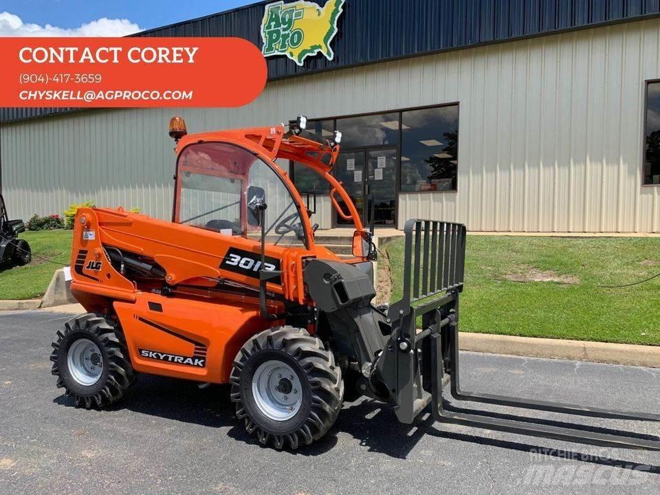 SkyTrak 3013 Telescopic handlers