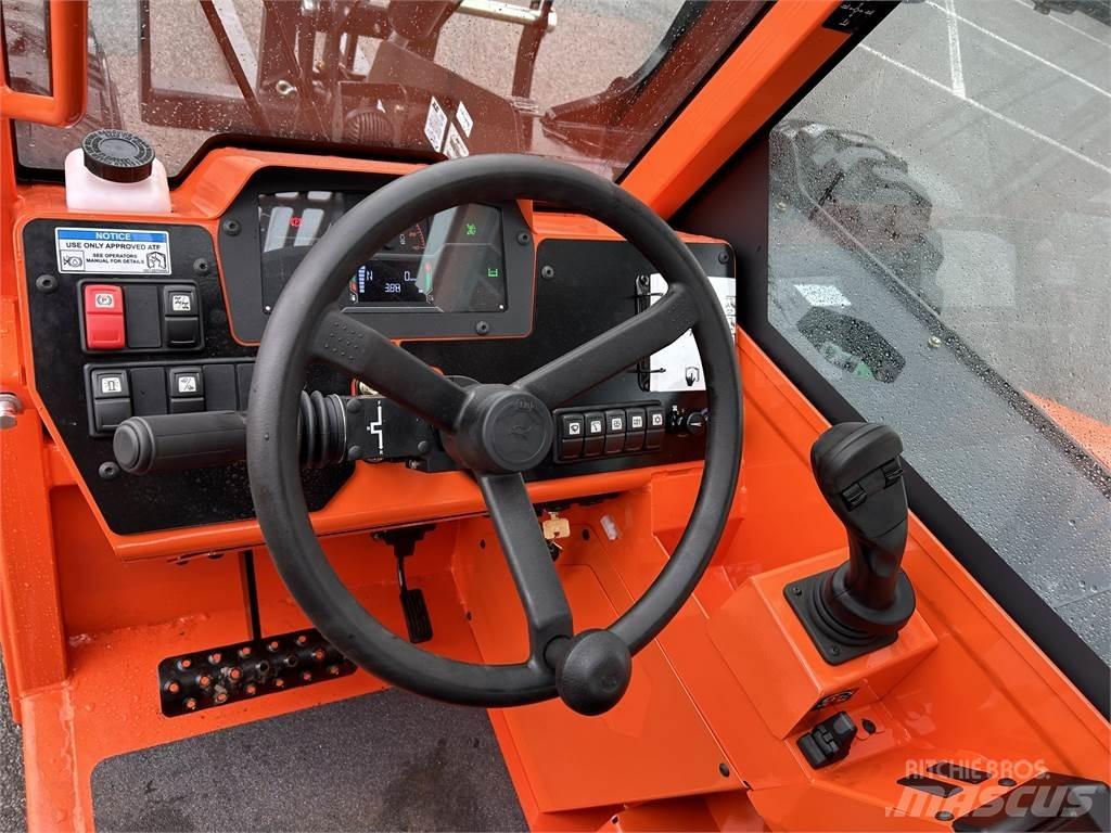 SkyTrak 6034 Telescopic handlers