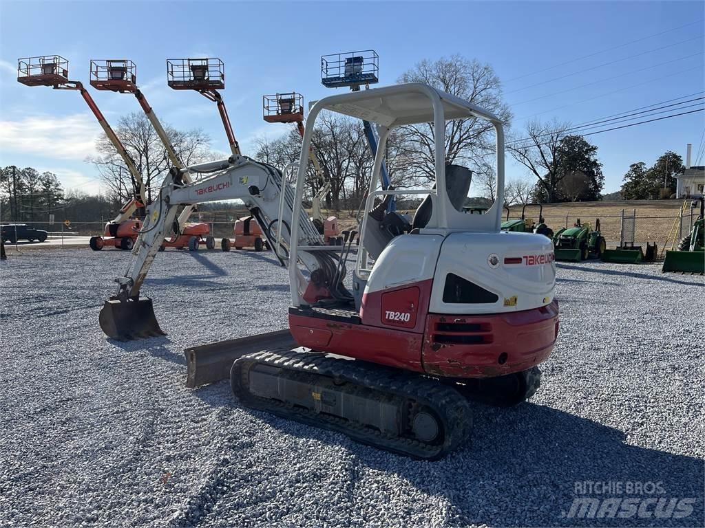 Takeuchi TB240 Mini excavators < 7t (Mini diggers)