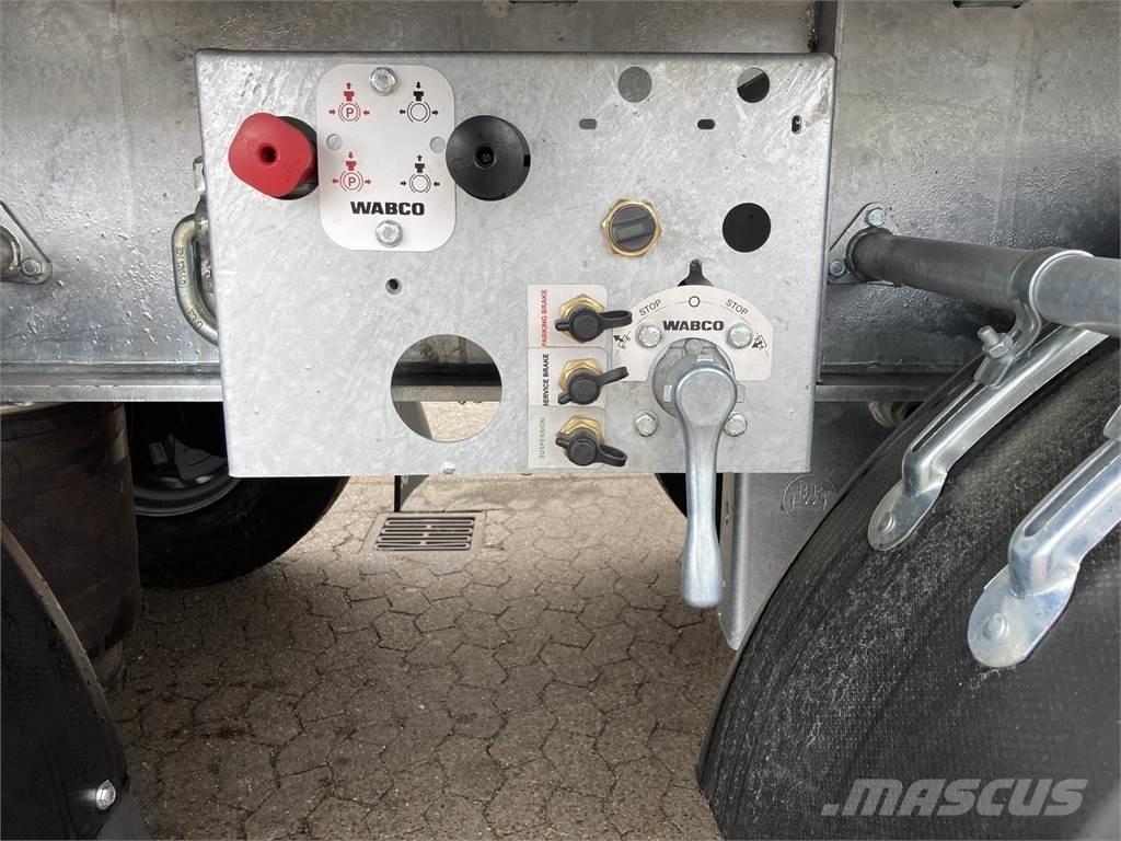  Seyit Usta Flatbed/Dropside semi-trailers