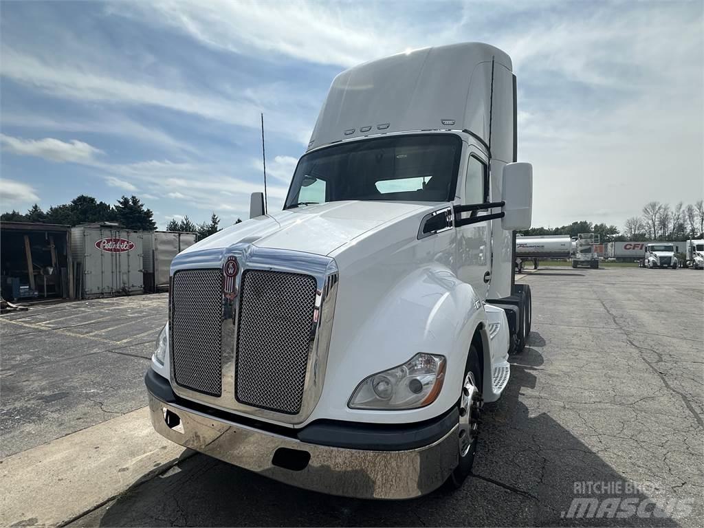 Kenworth T680 Tractor Units