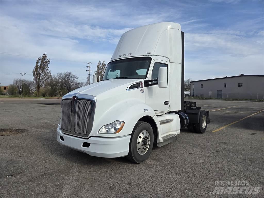 Kenworth T680 Tractor Units