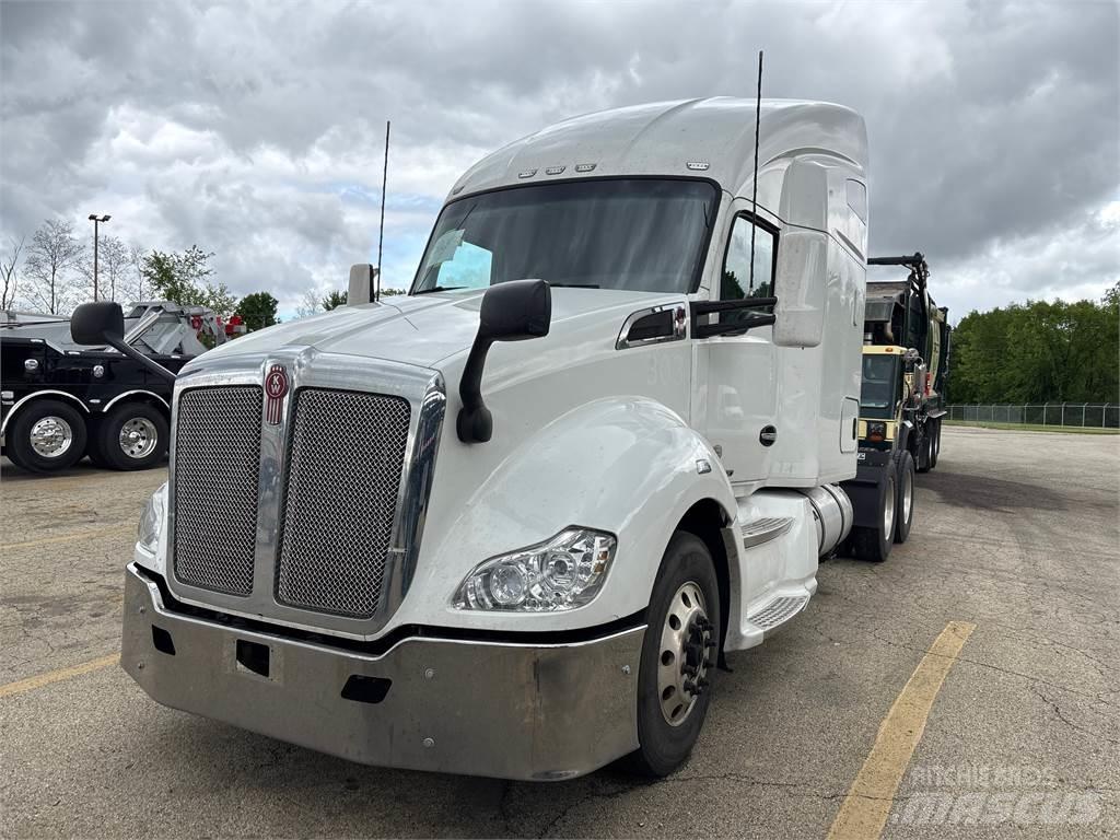 Kenworth T680 Tractor Units