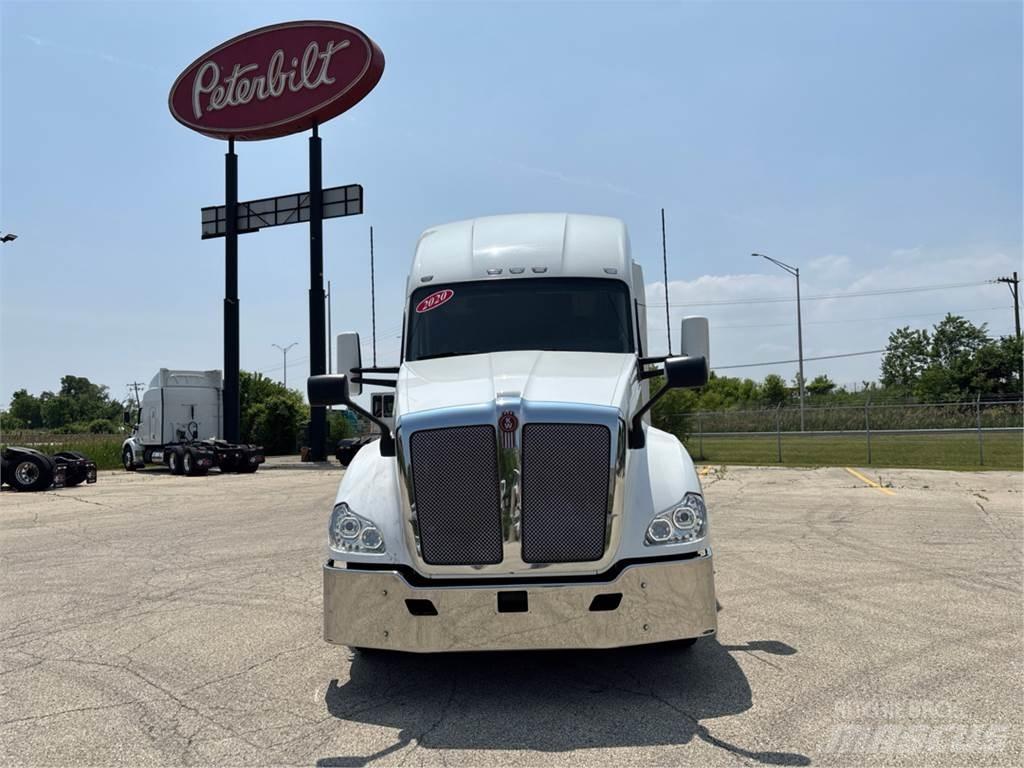 Kenworth T680 Tractor Units