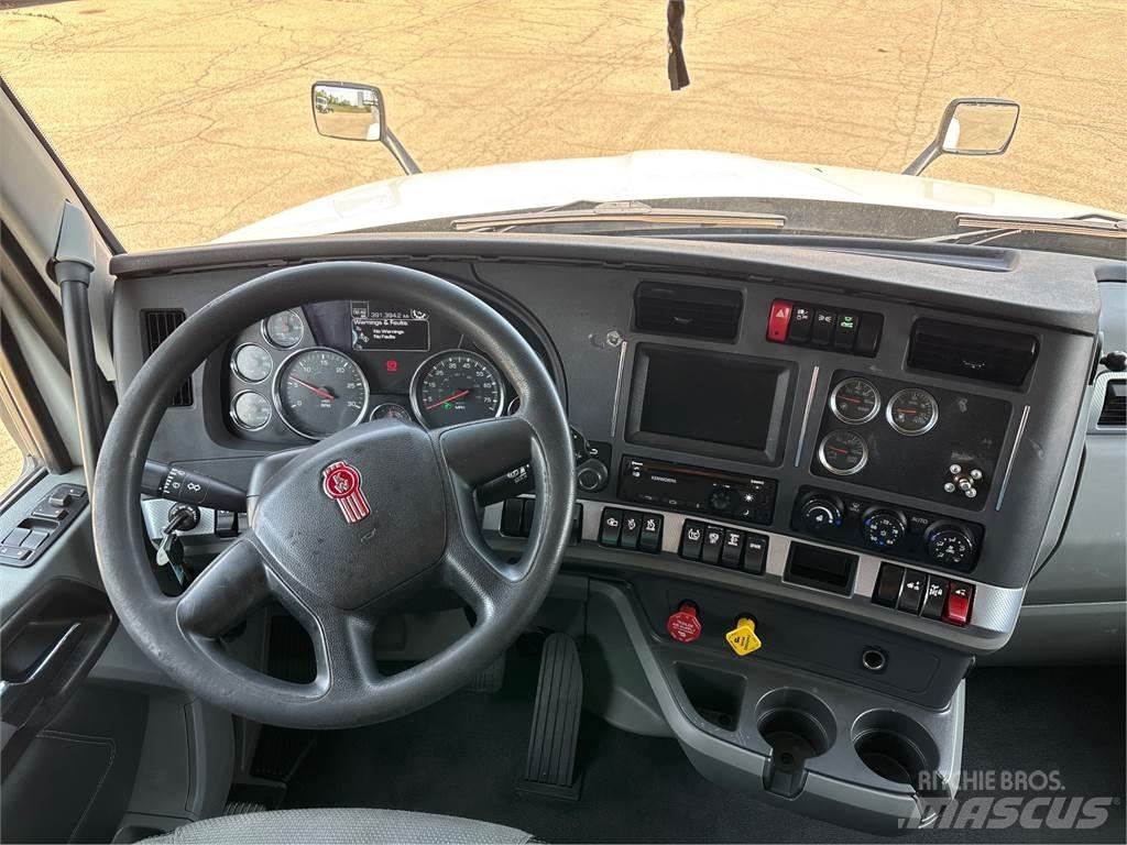 Kenworth T680 Tractor Units