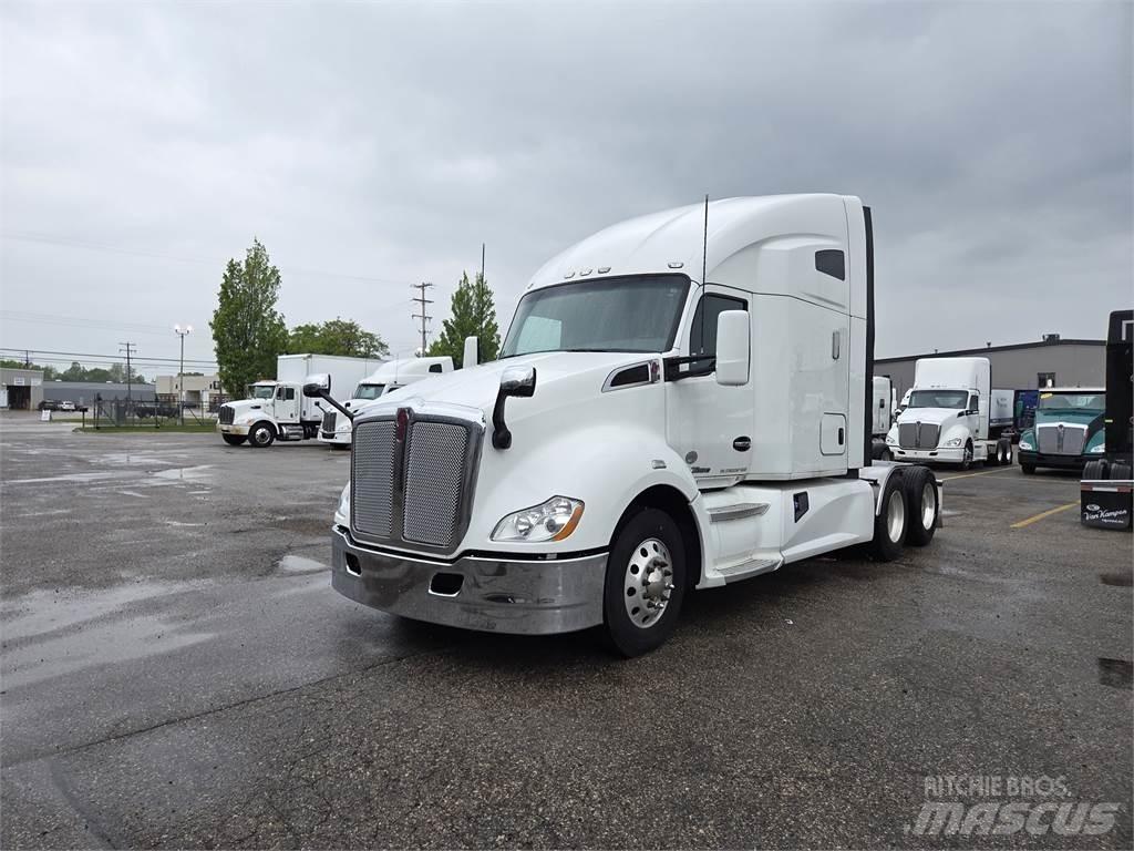 Kenworth T680 Tractor Units