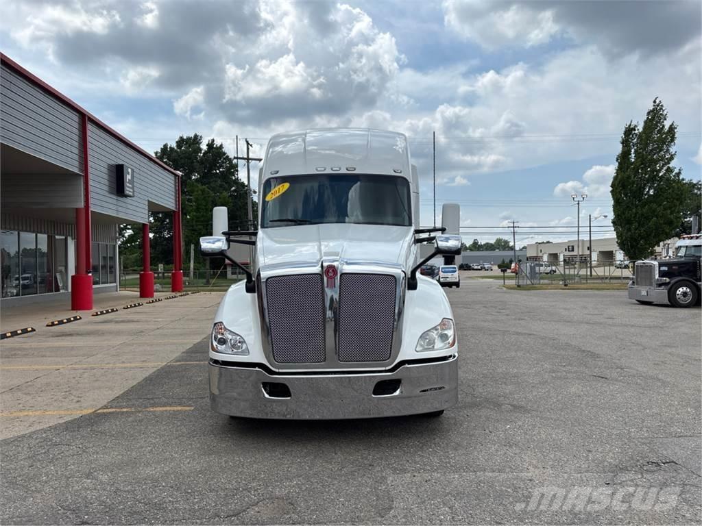 Kenworth T680 Tractor Units