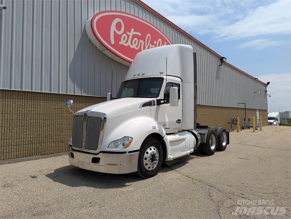 Kenworth T680 Tractor Units