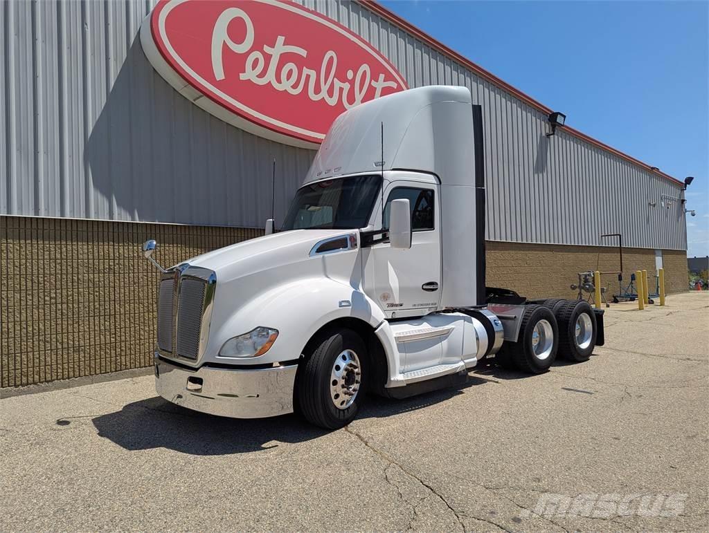 Kenworth T680 Tractor Units