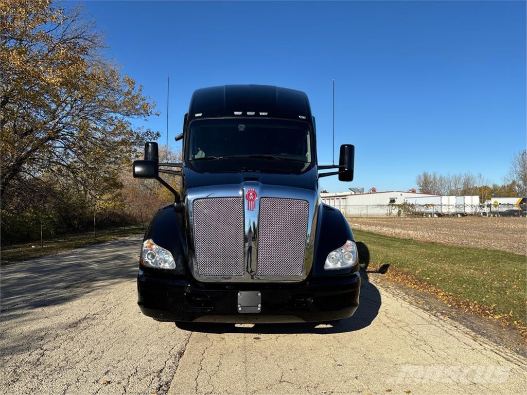 Kenworth T680 Tractor Units