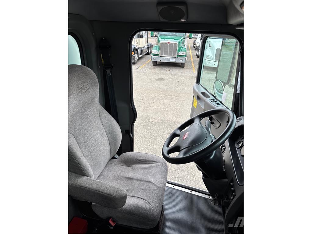 Peterbilt 337 Other trucks