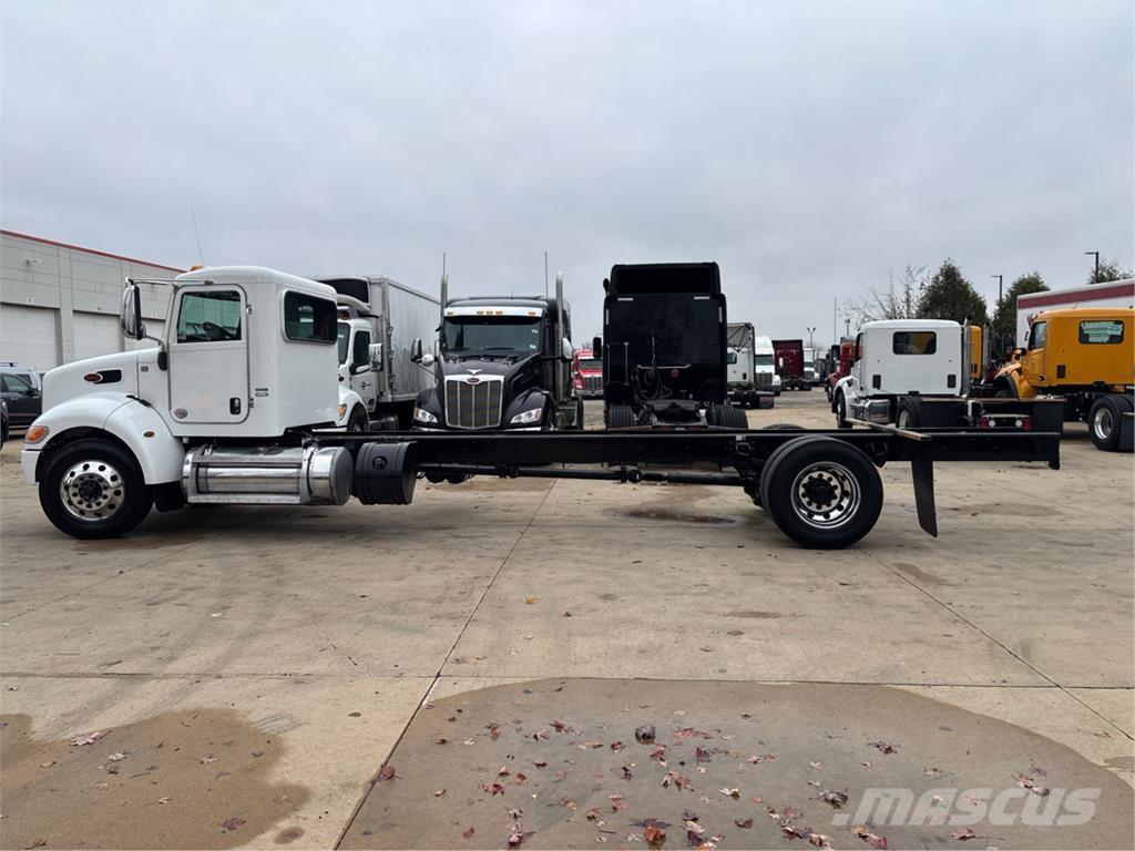Peterbilt 337 Other trucks