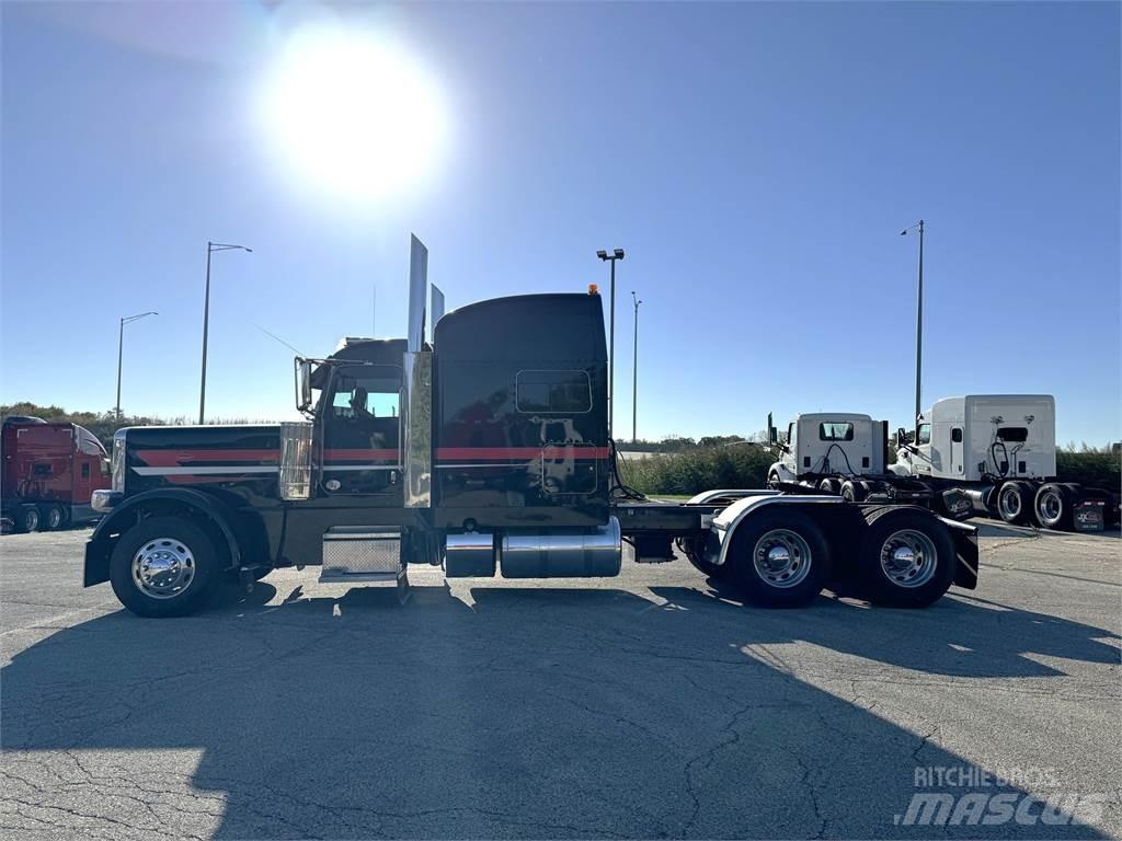 Peterbilt 389 Tractor Units