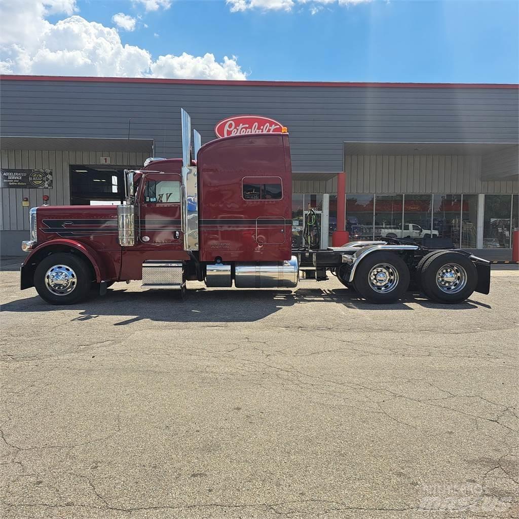Peterbilt 389 Tractor Units