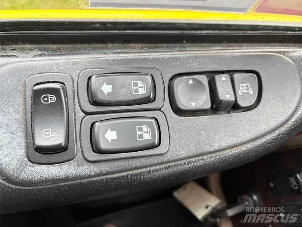 Peterbilt 389 Tractor Units