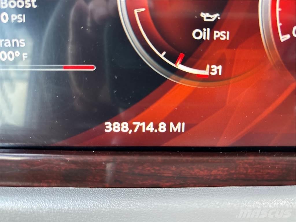 Peterbilt 389 Tractor Units