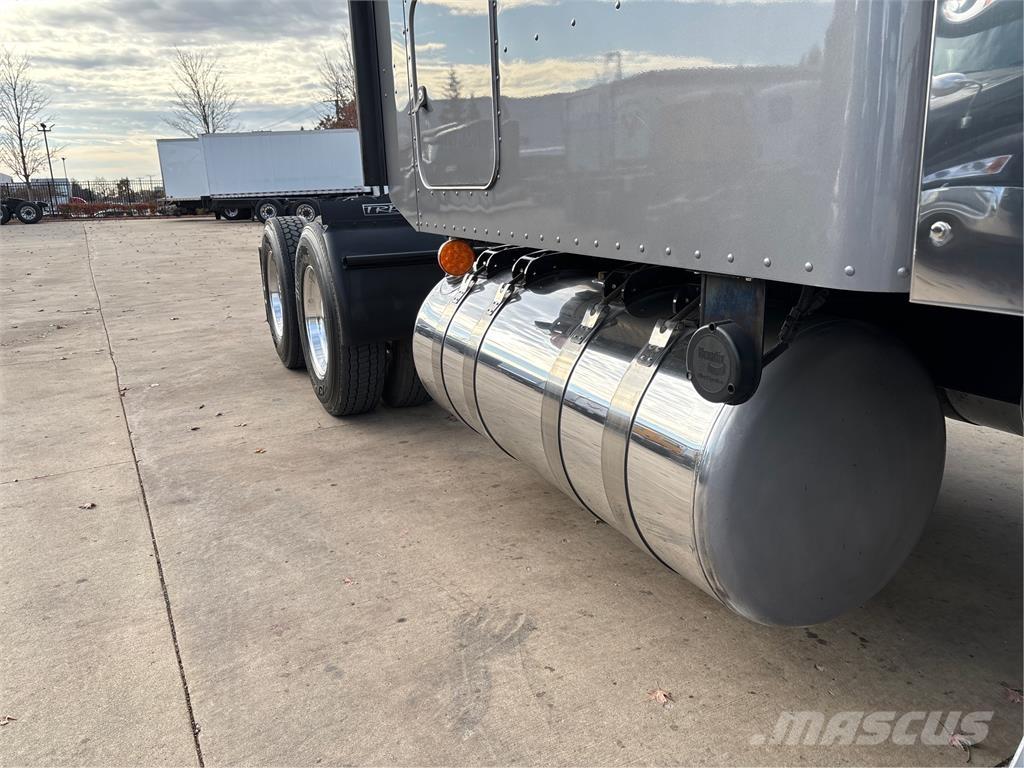 Peterbilt 389 Tractor Units