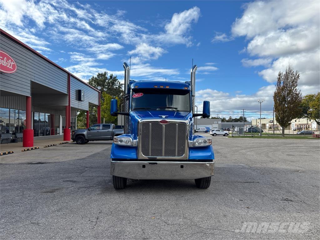 Peterbilt 567 Other trucks