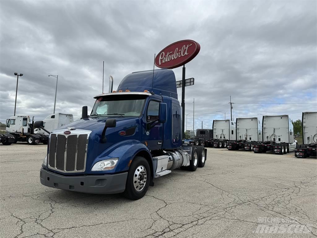 Peterbilt 579 Tractor Units