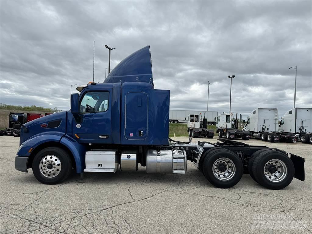 Peterbilt 579 Tractor Units