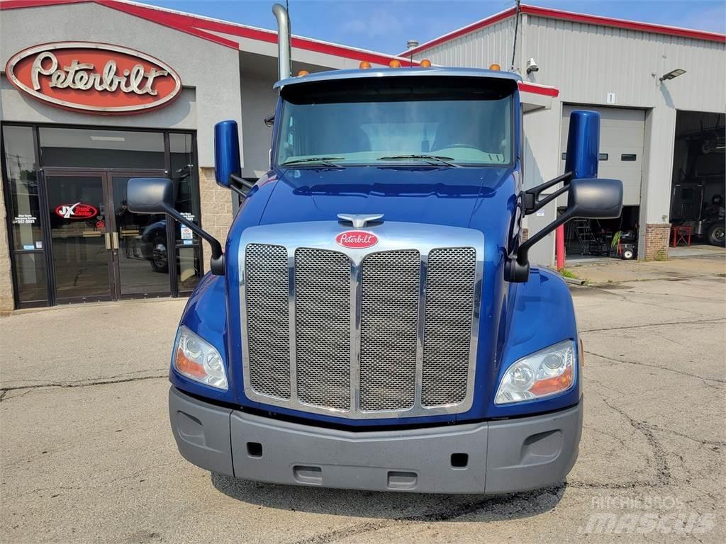 Peterbilt 579 Tractor Units