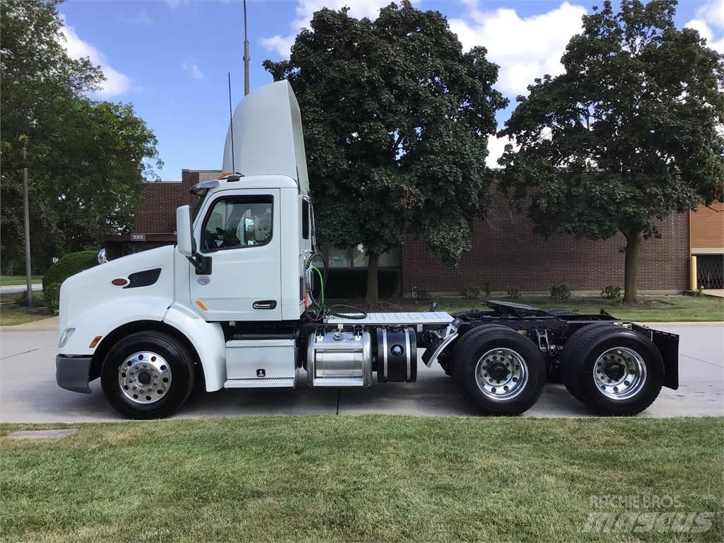 Peterbilt 579 Tractor Units