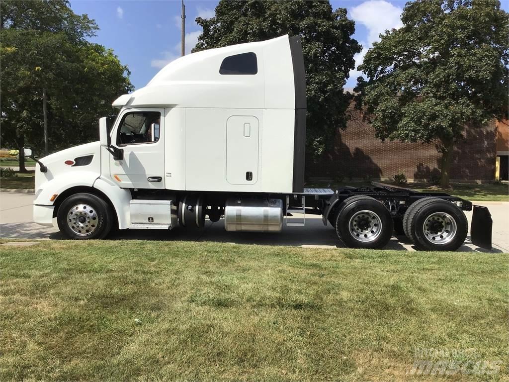 Peterbilt 579 Tractor Units