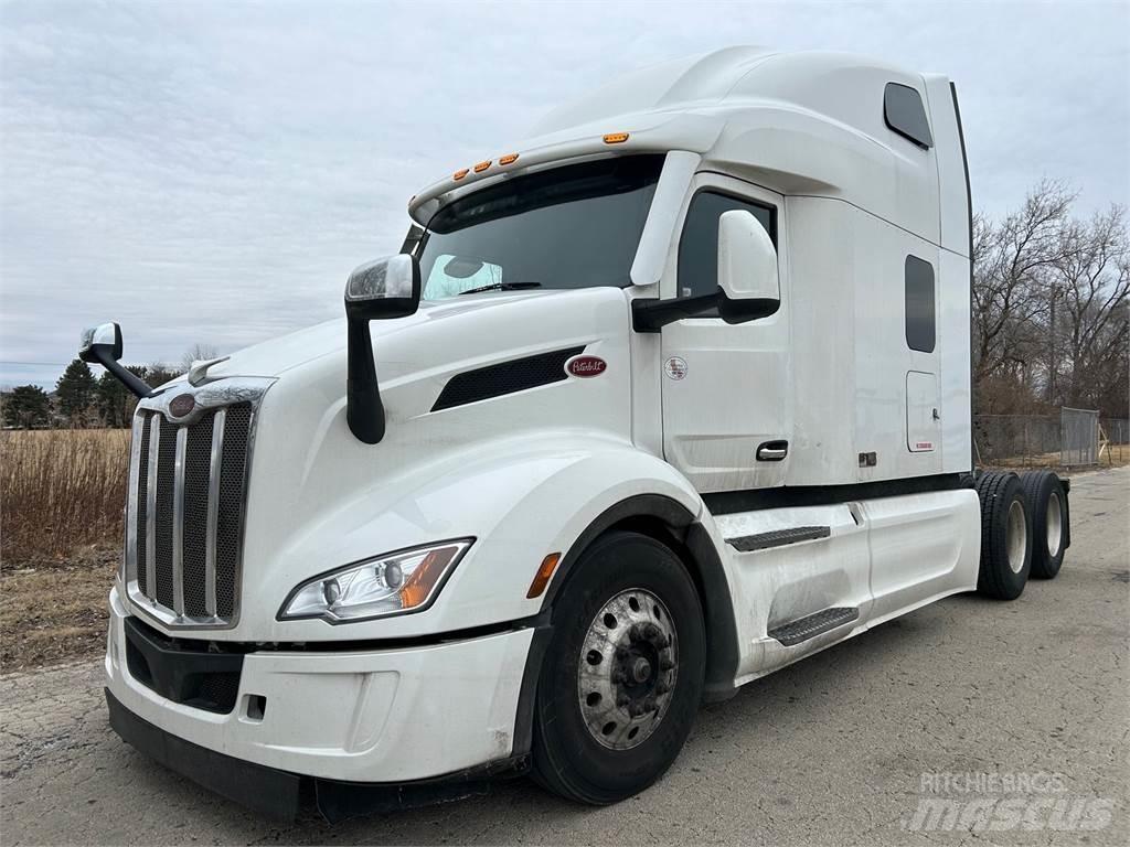 Peterbilt 579 Tractor Units