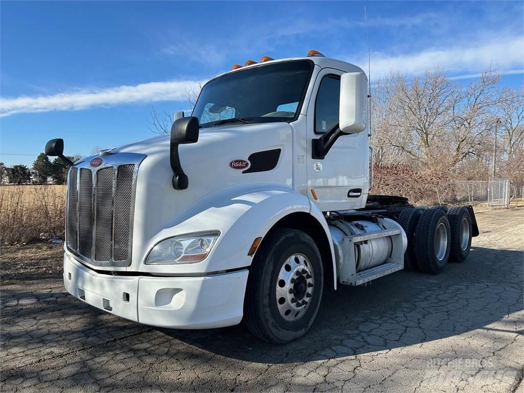 Peterbilt 579 Tractor Units