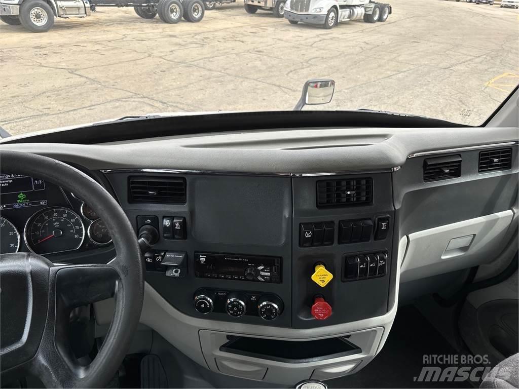 Peterbilt 579 Tractor Units