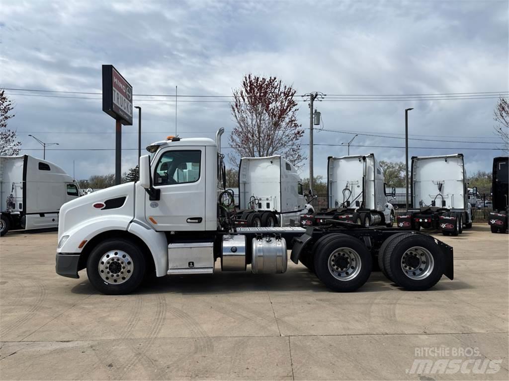 Peterbilt 579 Tractor Units