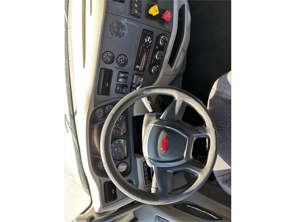 Peterbilt 579 Tractor Units
