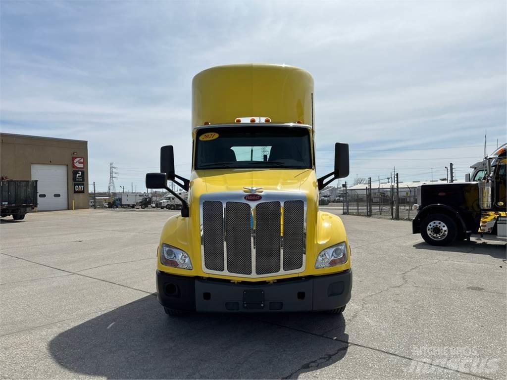 Peterbilt 579 Tractor Units