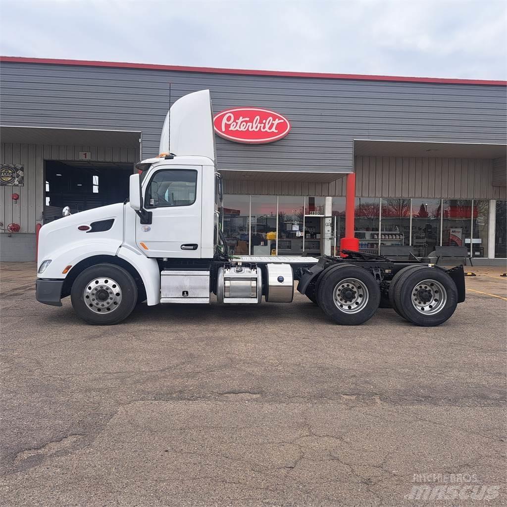 Peterbilt 579 Tractor Units
