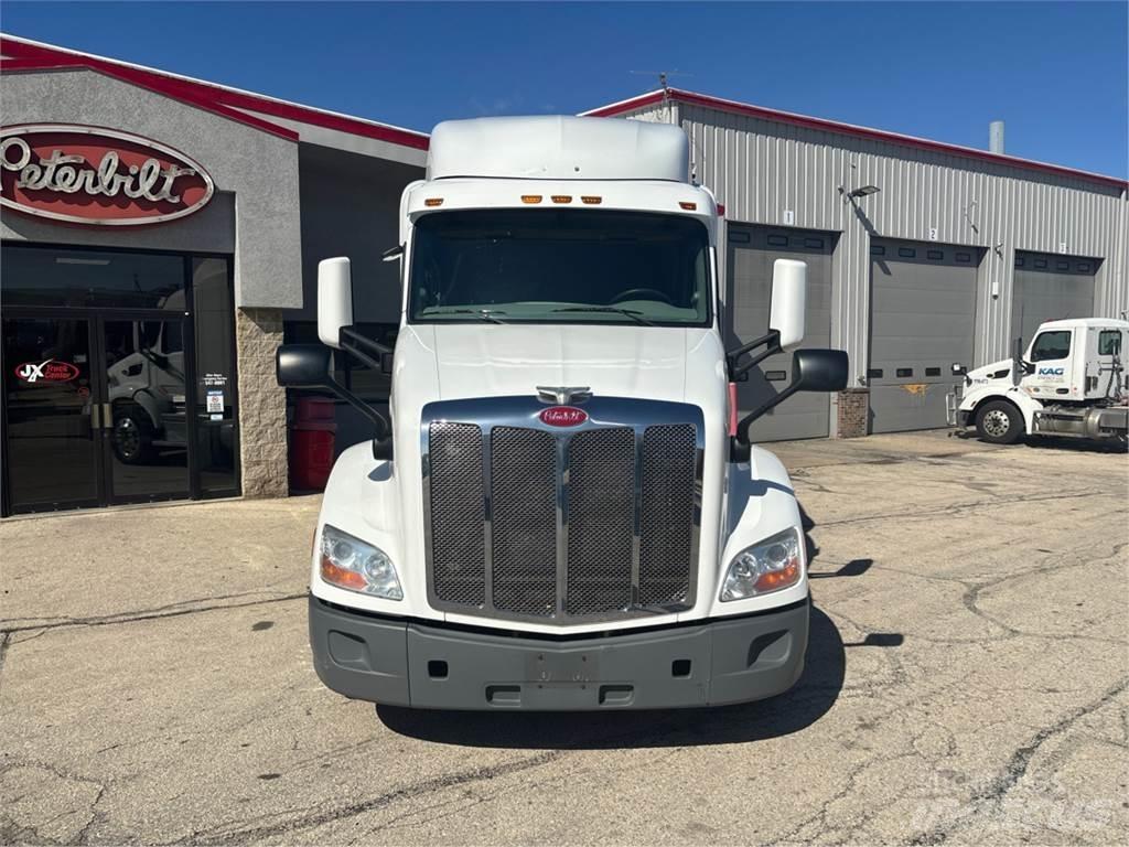 Peterbilt 579 Tractor Units