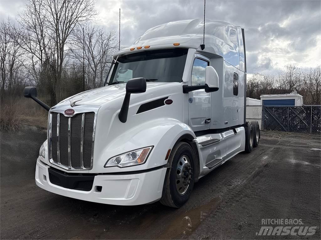 Peterbilt 579 Tractor Units