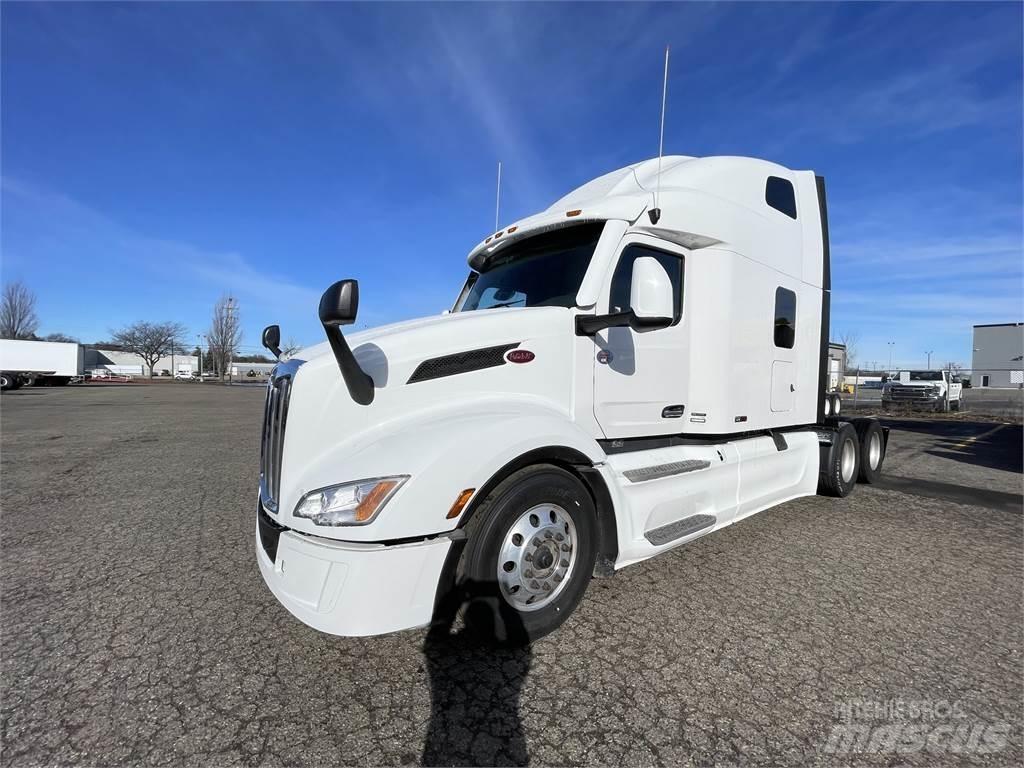 Peterbilt 579 Tractor Units