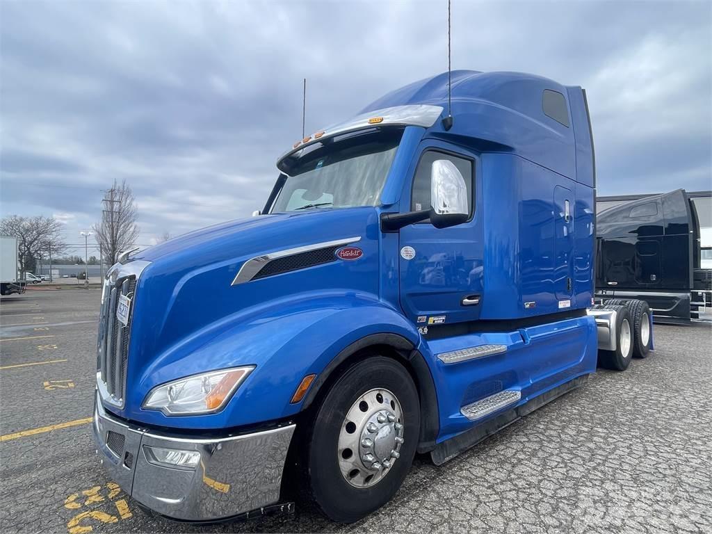 Peterbilt 579 Tractor Units