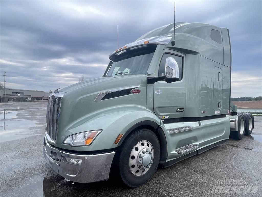 Peterbilt 579 Tractor Units